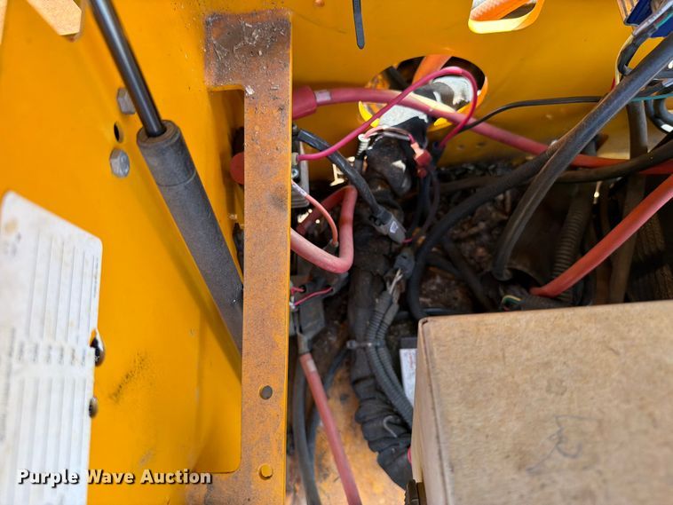 image for item FI0337 2016 Haulotte 3632T boom lift