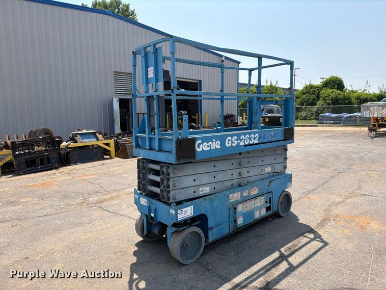 Genie GS-2632 scissor lift