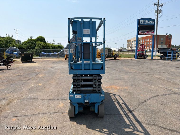 image for item FI0338 Genie GS-2632 scissor lift
