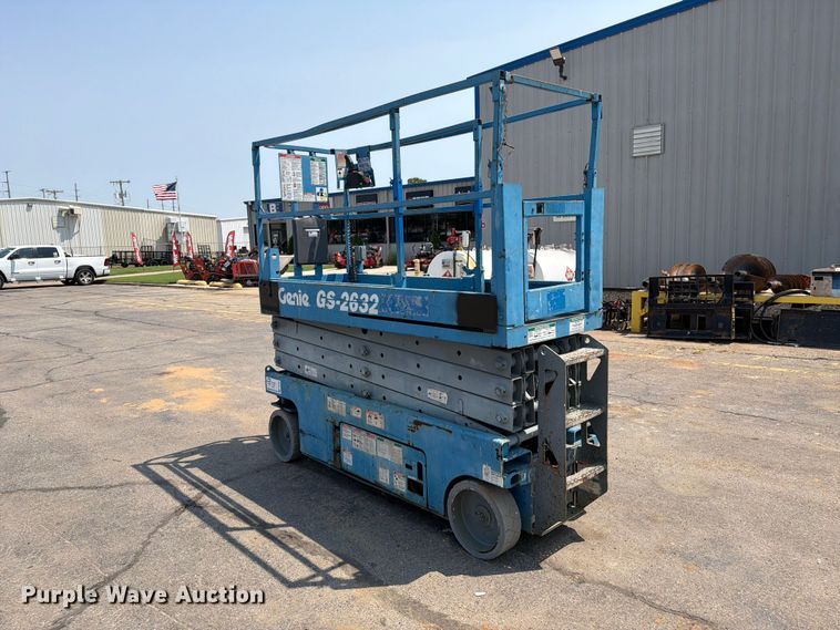 image for item FI0338 Genie GS-2632 scissor lift