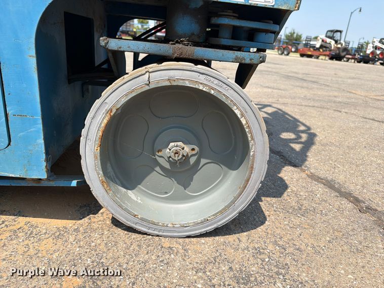 image for item FI0338 Genie GS-2632 scissor lift