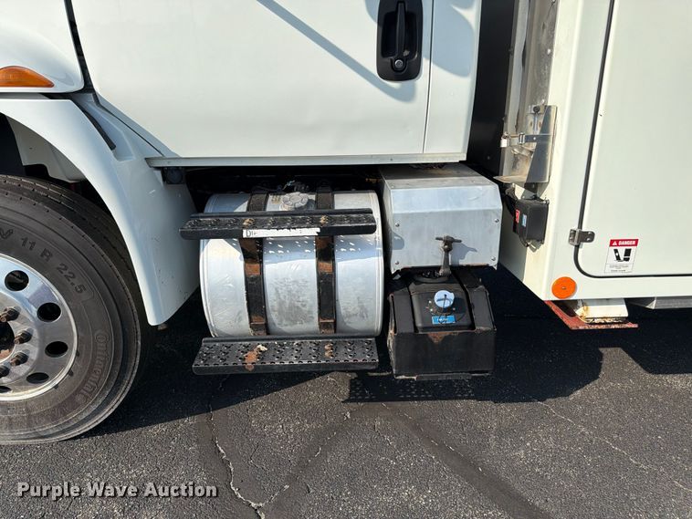 image for item FK3033 2017 International 4300 bucket truck