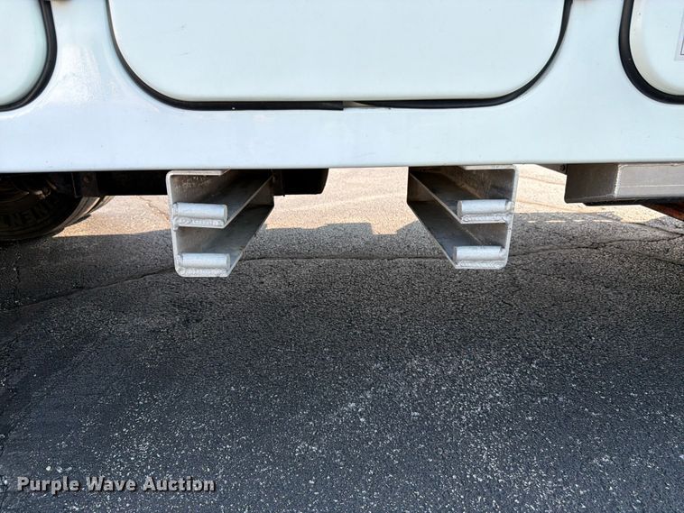 image for item FK3033 2017 International 4300 bucket truck