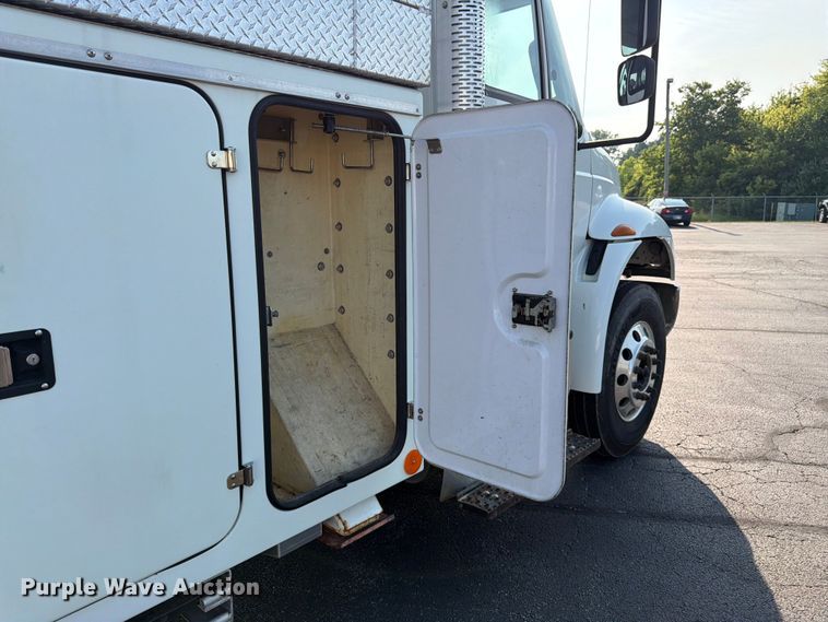 image for item FK3033 2017 International 4300 bucket truck