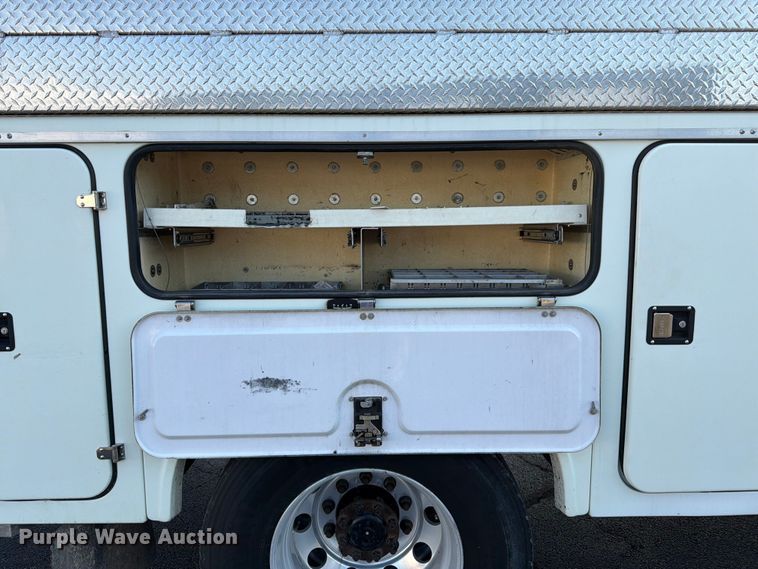 image for item FK3033 2017 International 4300 bucket truck