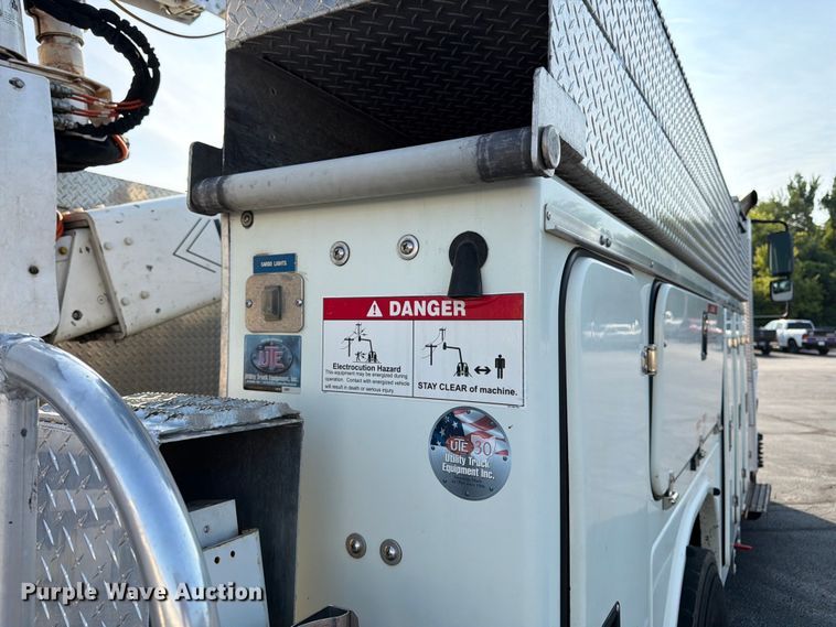 image for item FK3033 2017 International 4300 bucket truck
