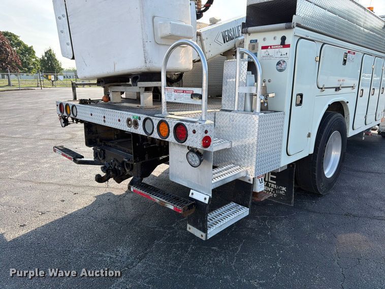 image for item FK3033 2017 International 4300 bucket truck