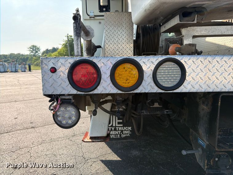 image for item FK3033 2017 International 4300 bucket truck