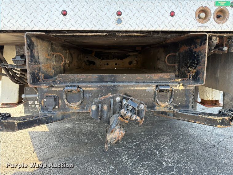 image for item FK3033 2017 International 4300 bucket truck
