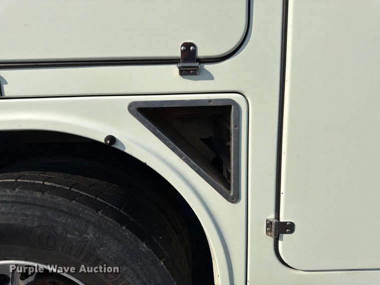 image for item FK3033 2017 International 4300 bucket truck