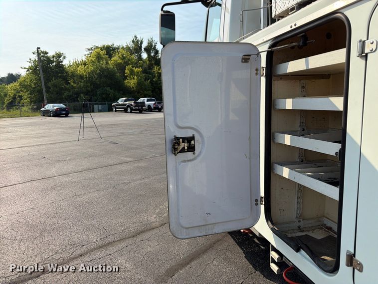 image for item FK3033 2017 International 4300 bucket truck