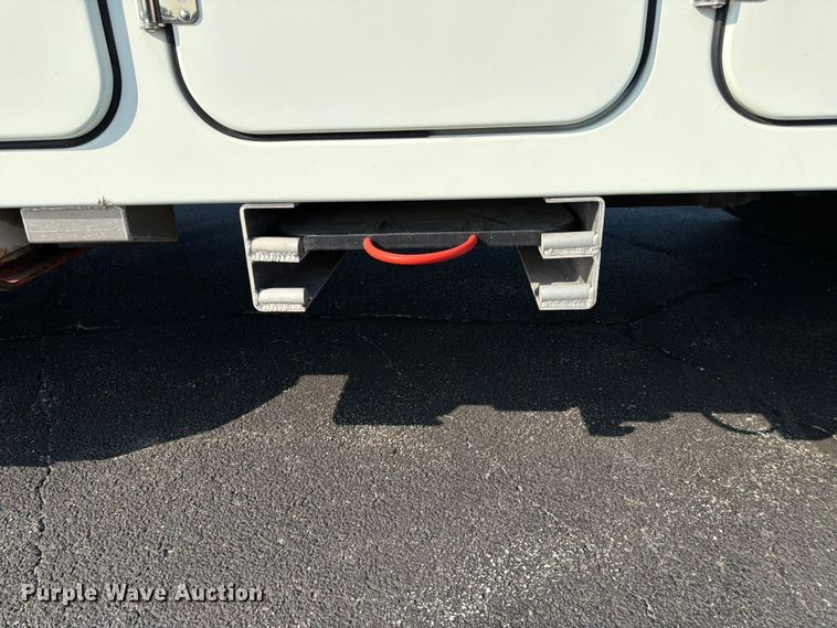 image for item FK3033 2017 International 4300 bucket truck