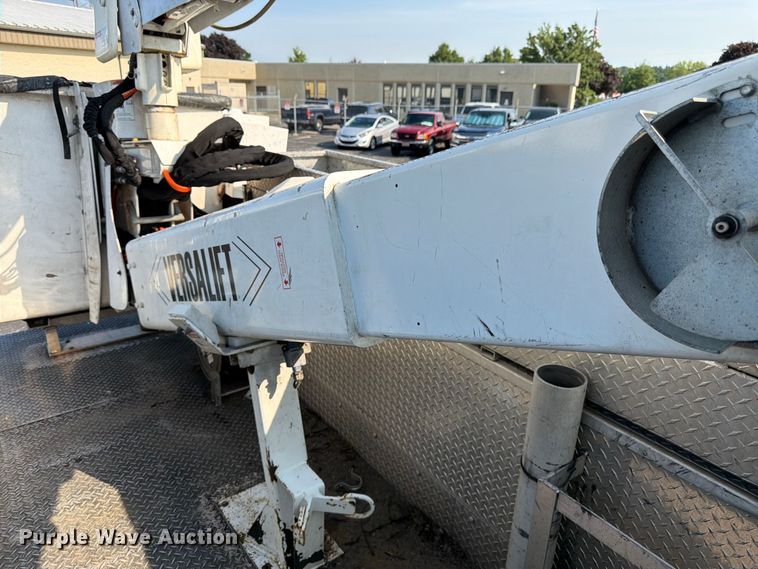 image for item FK3033 2017 International 4300 bucket truck