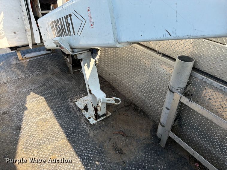 image for item FK3033 2017 International 4300 bucket truck