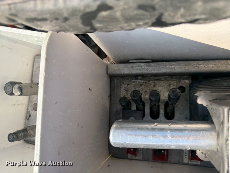 image for item FK3033 2017 International 4300 bucket truck