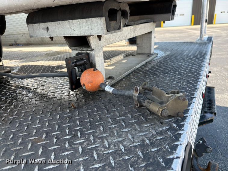 image for item FK3033 2017 International 4300 bucket truck