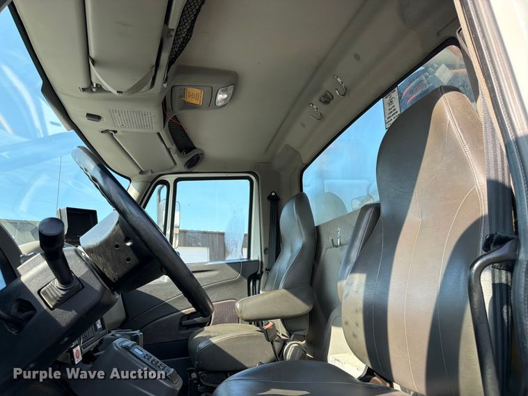 image for item FK3033 2017 International 4300 bucket truck