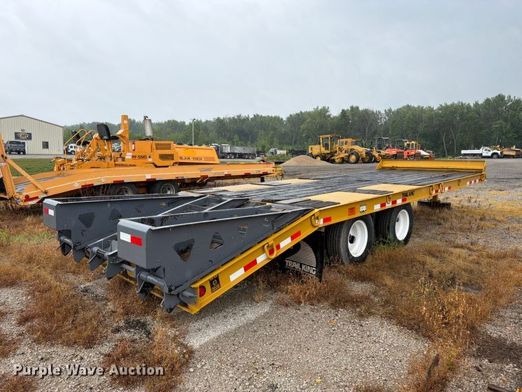 image for item FK3166 2001 Trail King TK20-2500 equipment trailer