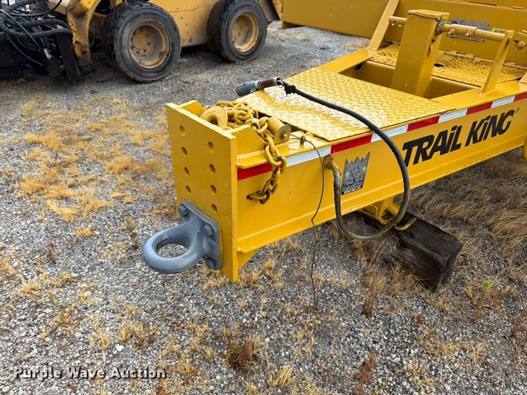image for item FK3166 2001 Trail King TK20-2500 equipment trailer