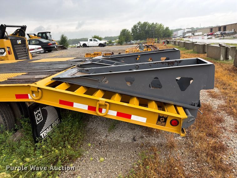 image for item FK3166 2001 Trail King TK20-2500 equipment trailer