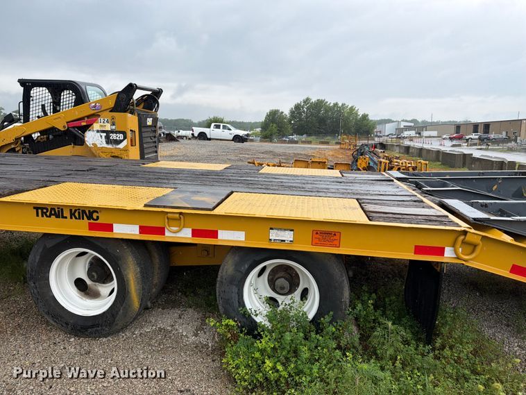 image for item FK3166 2001 Trail King TK20-2500 equipment trailer