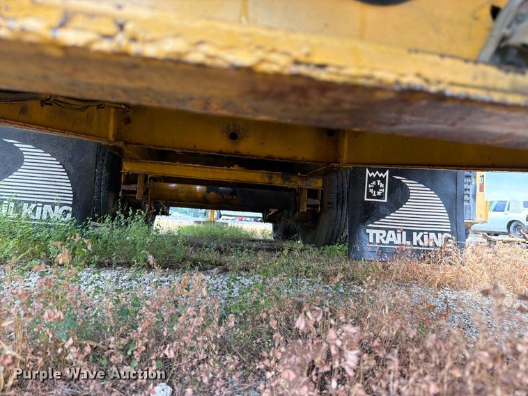 image for item FK3166 2001 Trail King TK20-2500 equipment trailer