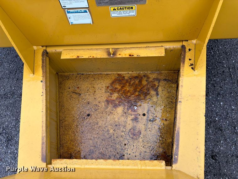 image for item FK3167 2004 Trail King TK20LP-2600 equipment trailer