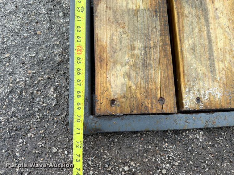 image for item FK3167 2004 Trail King TK20LP-2600 equipment trailer