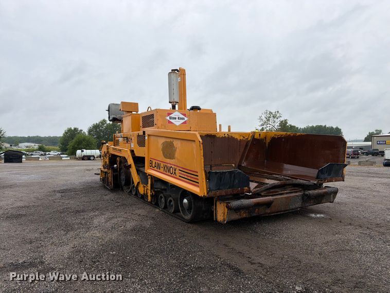 image for item FK3168 2000 Blaw Knox PF5510 paver