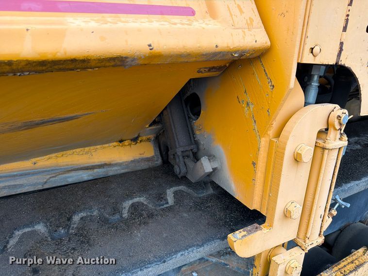 image for item FK3168 2000 Blaw Knox PF5510 paver