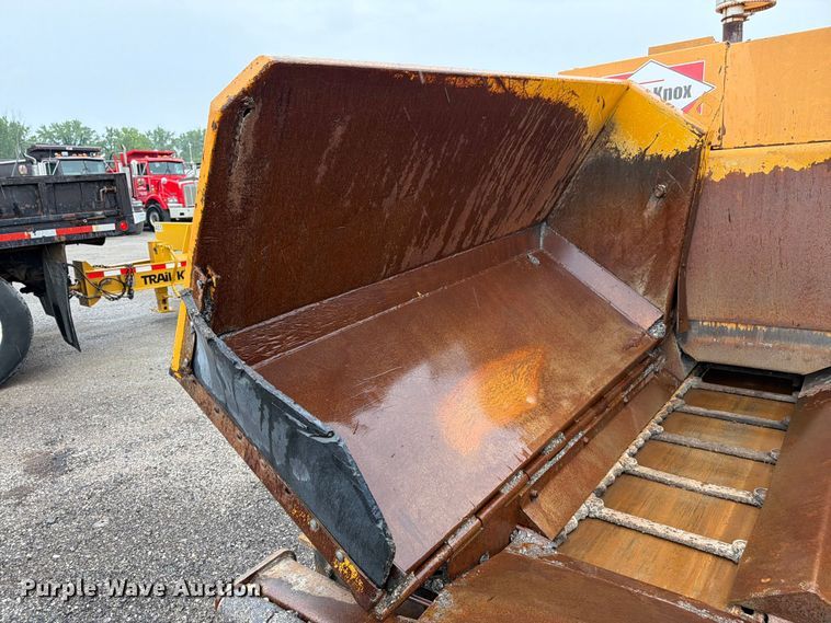image for item FK3168 2000 Blaw Knox PF5510 paver