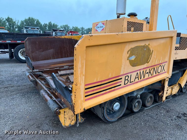 image for item FK3168 2000 Blaw Knox PF5510 paver