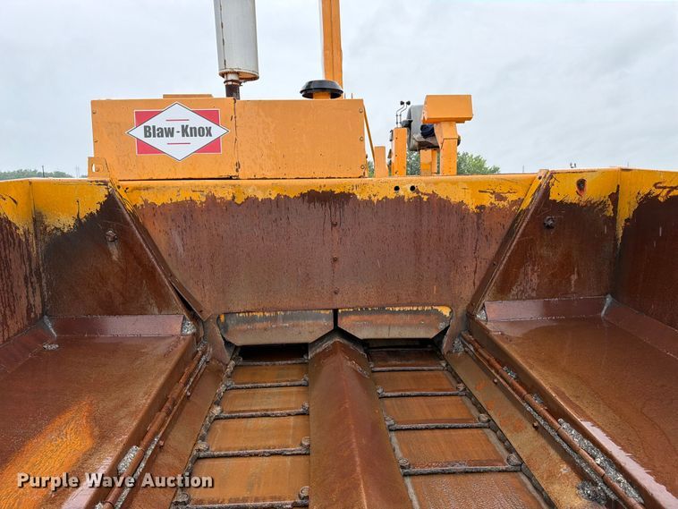 image for item FK3168 2000 Blaw Knox PF5510 paver