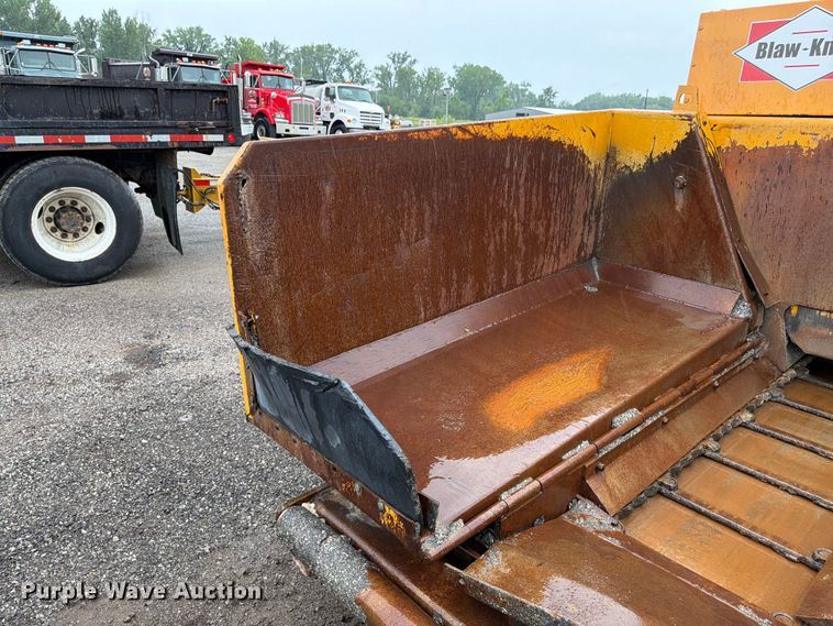 image for item FK3168 2000 Blaw Knox PF5510 paver