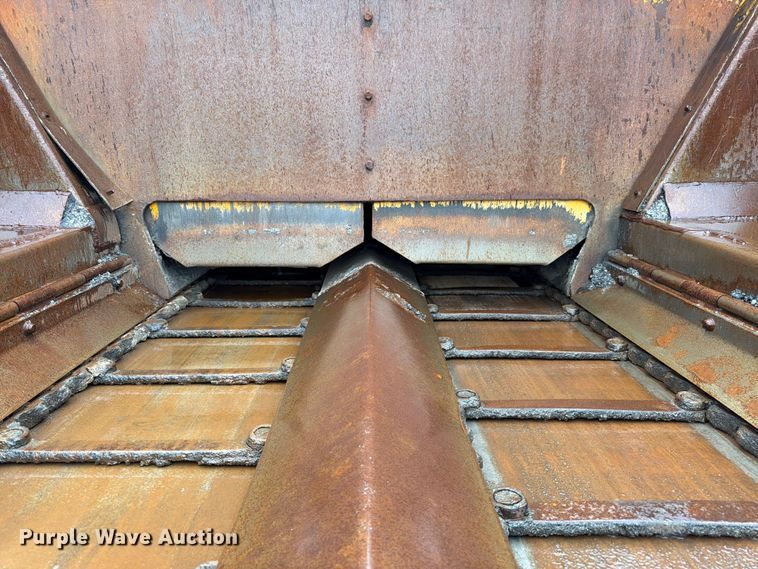image for item FK3168 2000 Blaw Knox PF5510 paver