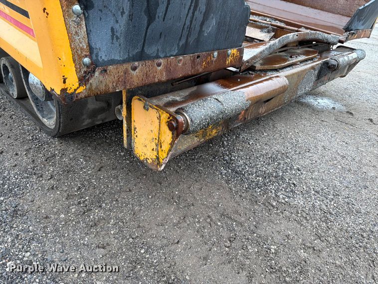 image for item FK3168 2000 Blaw Knox PF5510 paver