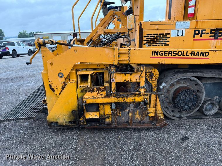 image for item FK3168 2000 Blaw Knox PF5510 paver