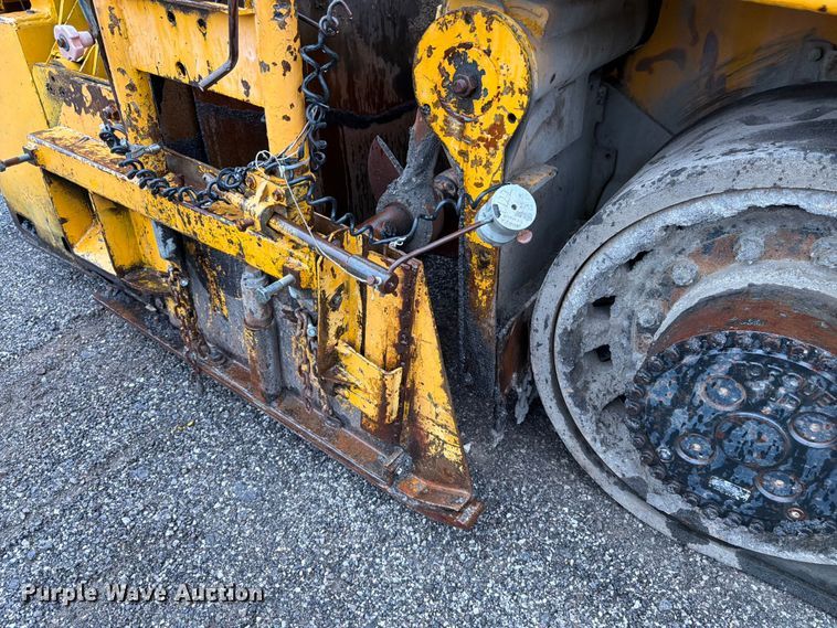 image for item FK3168 2000 Blaw Knox PF5510 paver