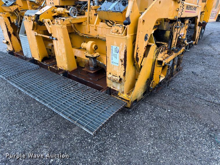 image for item FK3168 2000 Blaw Knox PF5510 paver