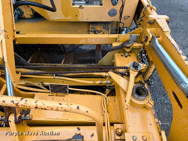 image for item FK3168 2000 Blaw Knox PF5510 paver