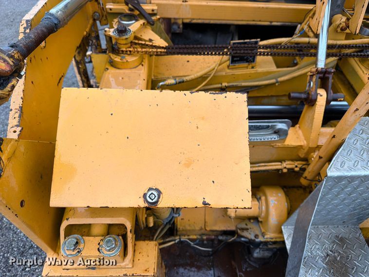 image for item FK3168 2000 Blaw Knox PF5510 paver