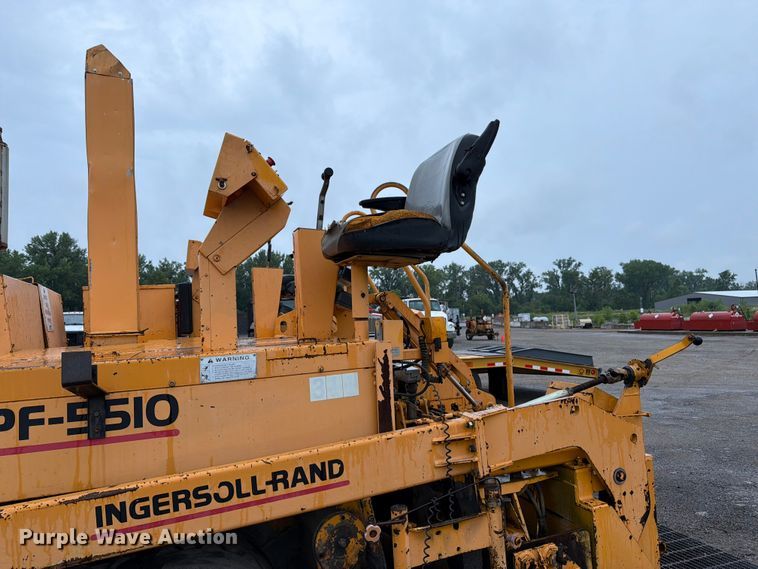 image for item FK3168 2000 Blaw Knox PF5510 paver