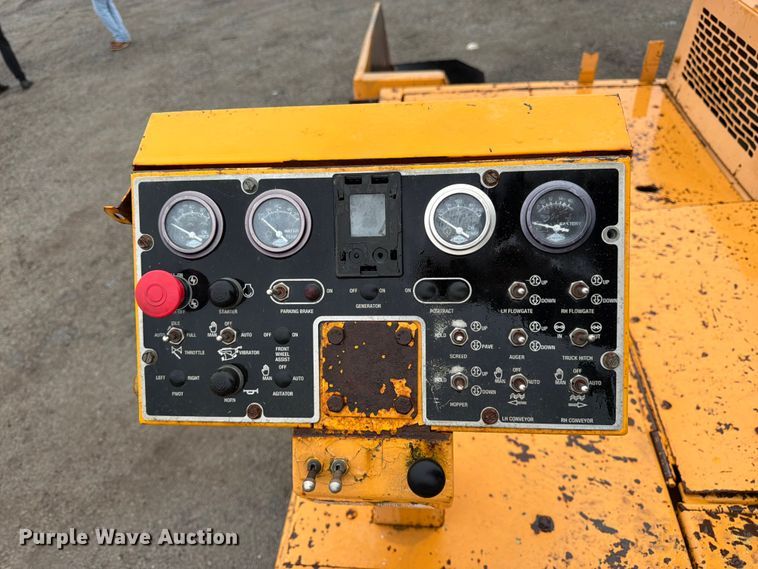 image for item FK3168 2000 Blaw Knox PF5510 paver