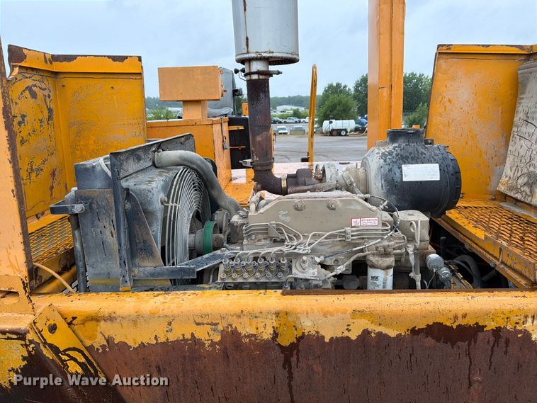 image for item FK3168 2000 Blaw Knox PF5510 paver