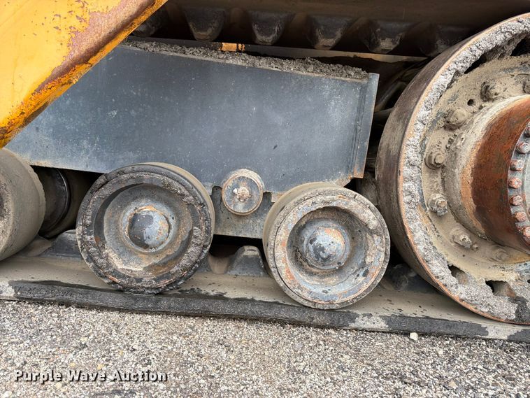 image for item FK3168 2000 Blaw Knox PF5510 paver