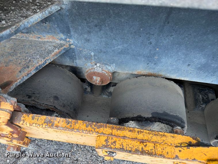 image for item FK3168 2000 Blaw Knox PF5510 paver