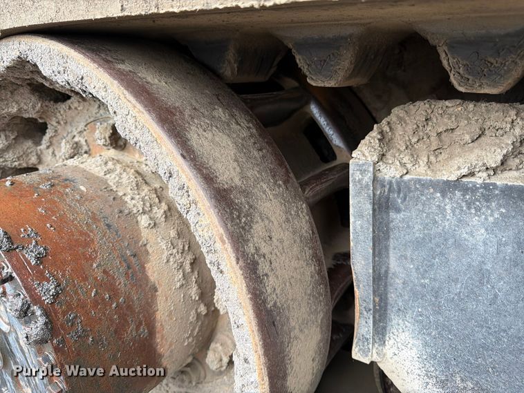 image for item FK3168 2000 Blaw Knox PF5510 paver