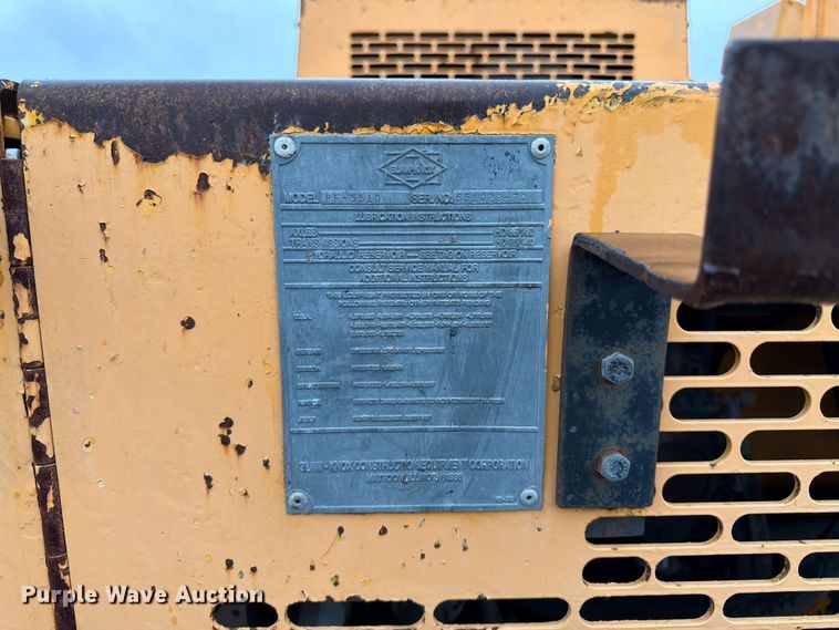 image for item FK3168 2000 Blaw Knox PF5510 paver