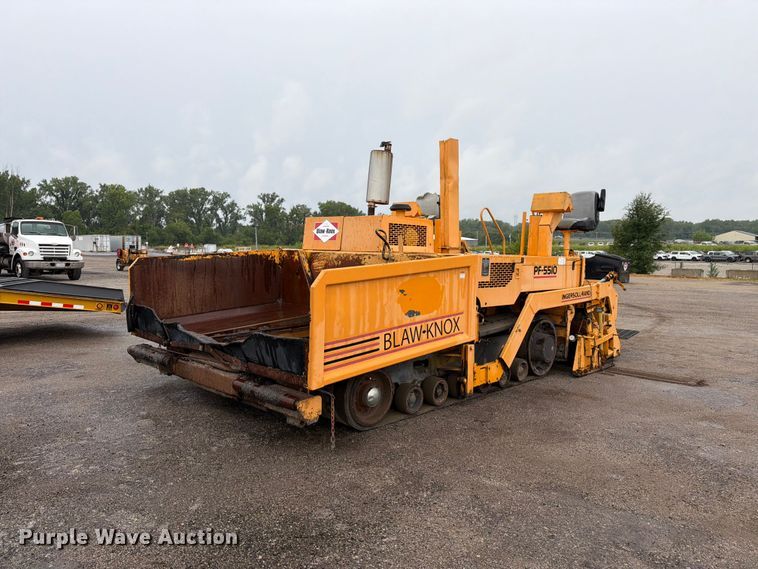 image for item FK3169 1999 Blaw Knox PF5510 paver
