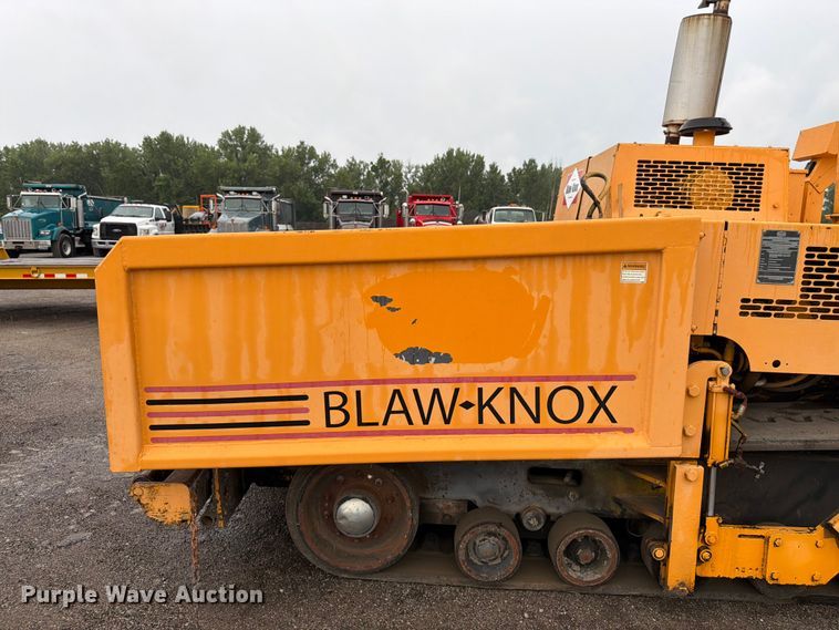 image for item FK3169 1999 Blaw Knox PF5510 paver